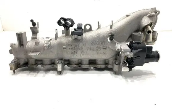 BMW X4 G02 Intake manifold 7925777