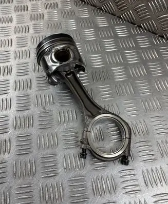 Audi Q7 4L Piston with connecting rod 83L82 059AE BHS