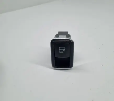 Mercedes-Benz C W204 Electric window control switch A2046700451