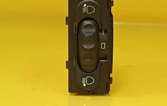 Renault Scenic I Headlight level height control switch