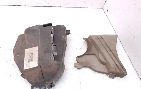 Renault Clio IV Timing belt guard (cover) 135630596R 135613805R 135611020R