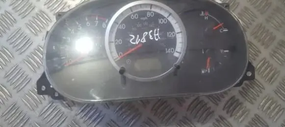 Mazda 5 Speedometer (instrument cluster) c23555430 yns5d21
