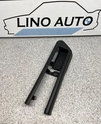 BMW 5 GT F07 Front driver seat rail trim 52106981782
