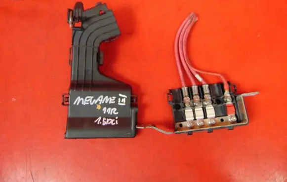 Renault Megane III Positive wiring loom 