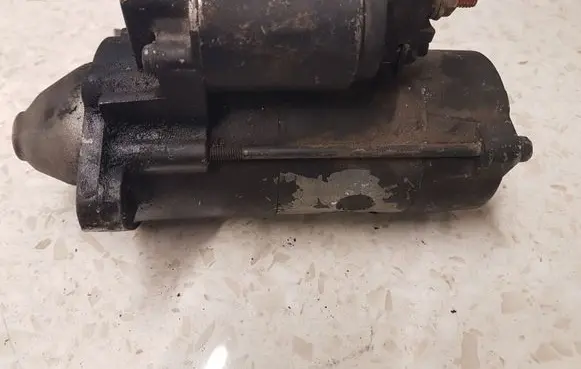 Mitsubishi Pajero Sport I Starter motor M002T88071 MD3441
