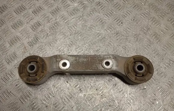 Lexus NX Rear differential/diff mount bracket 5238042160