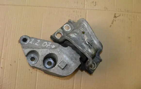 Citroen Jumper Engine mount bracket