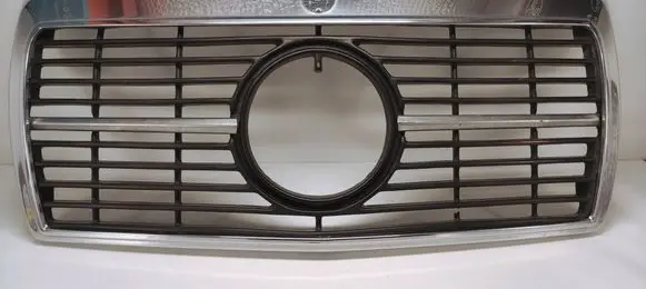 Mercedes-Benz E W124 Front bumper upper radiator grill FRE41023 SKC1002A
