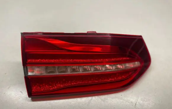 Mercedes-Benz E W213 Tailgate rear/tail lights