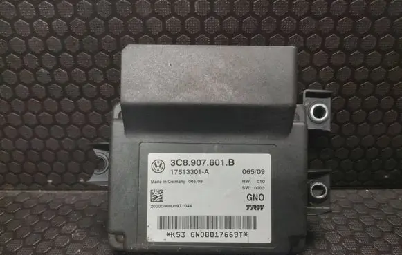 Volkswagen PASSAT CC Hand brake control module 3C8907801B 17513301A