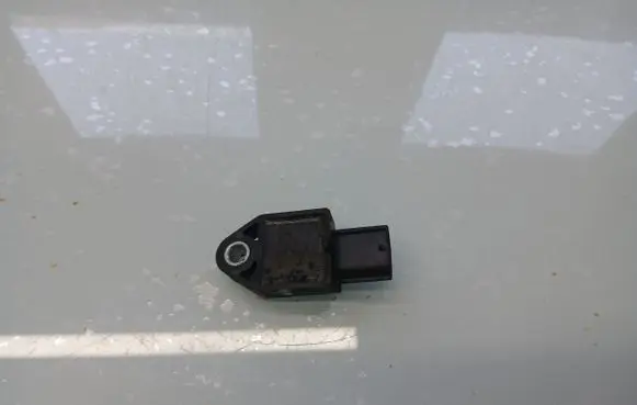Toyota Avensis T250 Airbag deployment crash/impact sensor 8983405010 8983405010L 286400481G