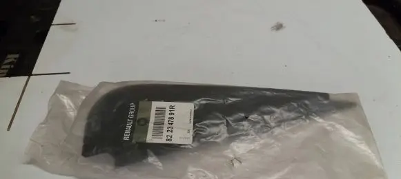 Dacia Duster Other rear door trim element 822347891R