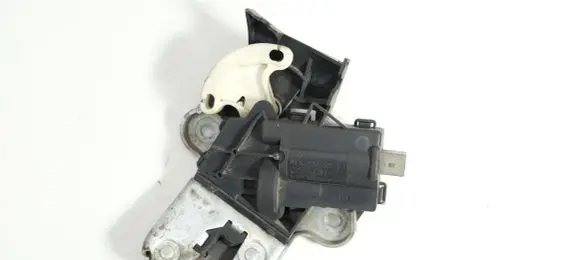 Audi A6 S6 C6 4F Tailgate/trunk/boot lock/catch/latch 4F5827505D