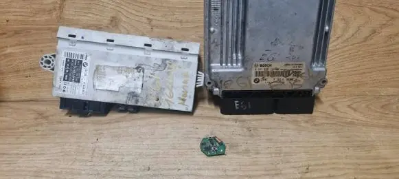 BMW 5 E60 E61 Engine ECU kit and lock set 0281012190 61356943857