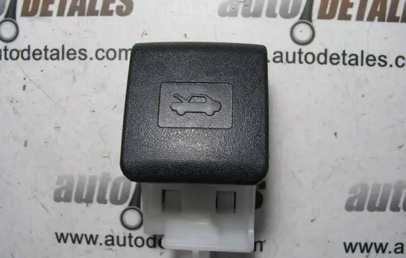 Toyota Avensis T250 Engine bonnet (hood) release handle