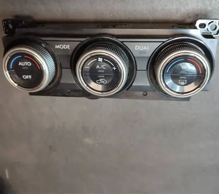 Subaru Forester SJ Climate control unit 72311SG611