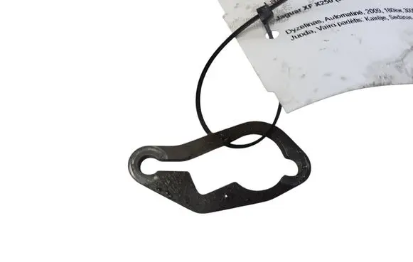 Jaguar XF X250 Fuel Injector clamp holder 6060