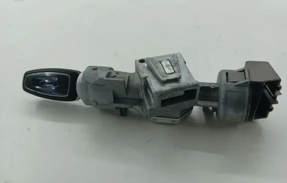 Ford C-MAX II Ignition lock 3M513F880AE