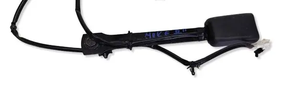 Nissan Juke I F15 Front seatbelt buckle 