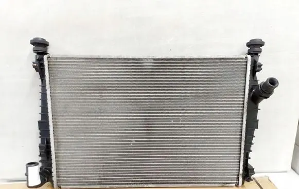 Alfa Romeo 159 Coolant radiator