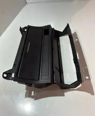BMW 3 E46 Car ashtray 8202178 8205377 307090100