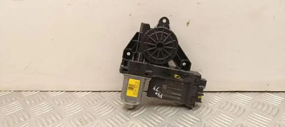 Volvo XC40 Rear door window regulator motor 32283266