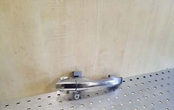 Honda CR-V Rear door exterior handle