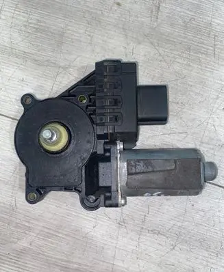 Renault Megane II Rear door window regulator motor 0130821772