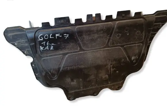 Volkswagen Golf VII Engine splash shield/under tray 5Q0825236