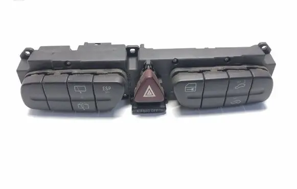 Mercedes-Benz C W203 Hazard light switch 2038219058 A2038219058 K1226