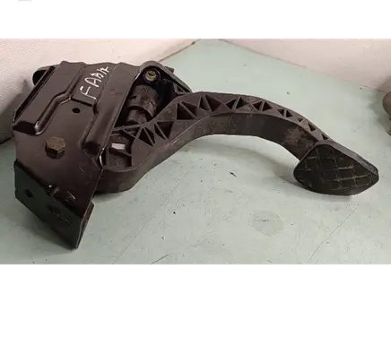 Skoda Fabia Mk1 (6Y) Clutch pedal 6Q1721059F