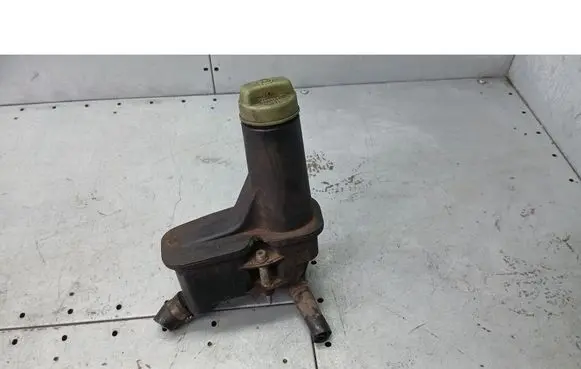 Power steering fluid tank/reservoir