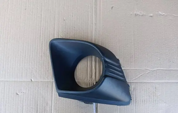 Opel Karl Front fog light trim/grill 42352221