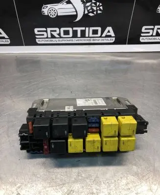 Mercedes-Benz S W220 Fuse module A0325458232