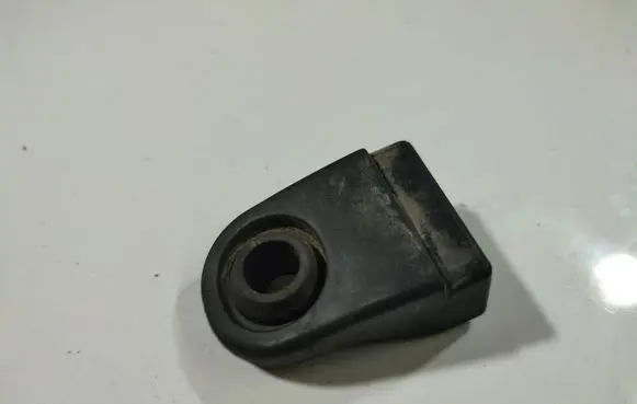 Peugeot 206 Radiator mount bracket 