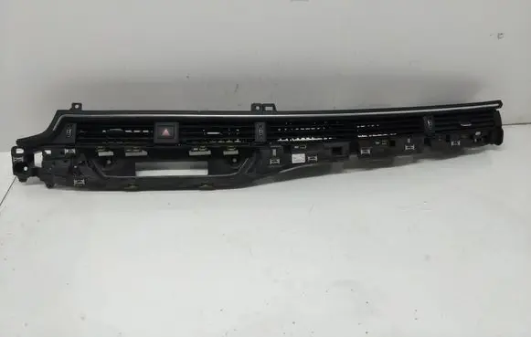 Audi A4 S4 B9 Dash center air vent grill 8W1820902E 09628