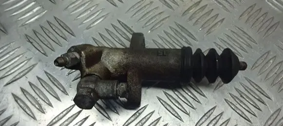 Mitsubishi Space Star Clutch release bearing slave cylinder 