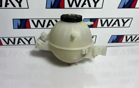 BMW X3 G01 Coolant expansion tank/reservoir 7925685