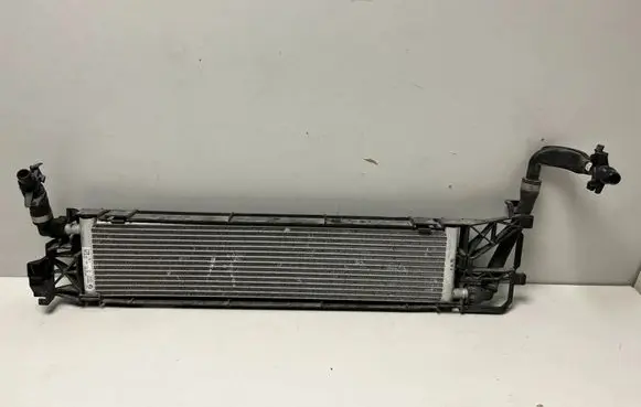 BMW X5 G05 Coolant radiator 8472304