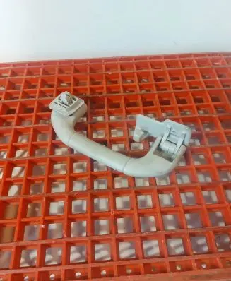 Mercedes-Benz E W212 Rear interior roof grab handle A2048100151