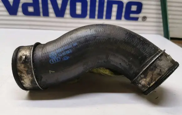 Volkswagen Golf V Intercooler hose/pipe 1K0145838D