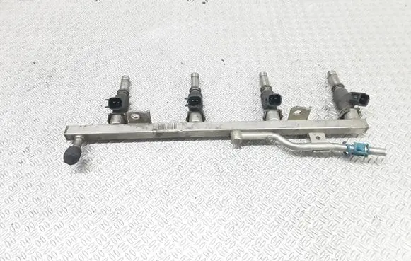 Opel Astra H Fuel injectors set 55559375