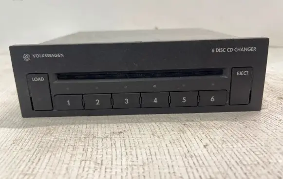 Volkswagen Golf IV Navigation unit CD/DVD player 3B7035110