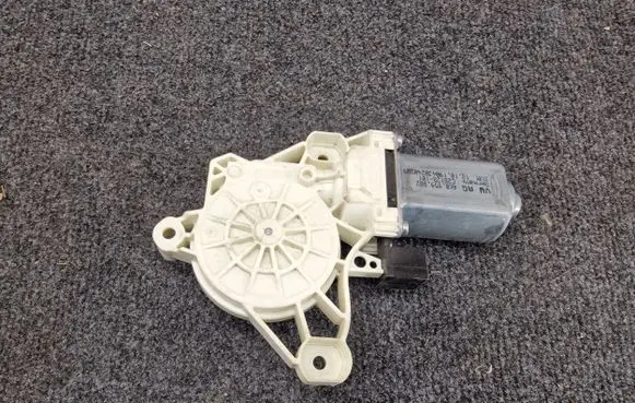 Audi A6 S6 C8 4K Front door window regulator motor 4K0959802
