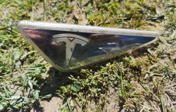 Tesla Model X Front fender indicator light 6007707-00-C