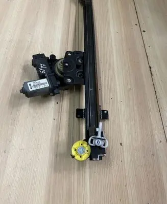 Fiat Ducato Front door window regulator with motor 1368921080
