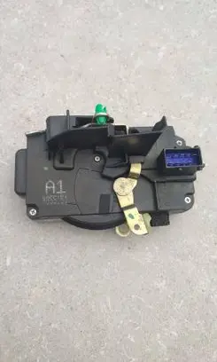 Saab 9-5 Front door lock 4855151