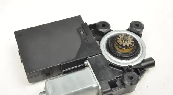 Volvo S40 Front door window regulator motor 31295170AA