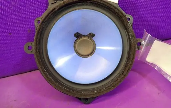 KIA Sportage Front door speaker 963201F001