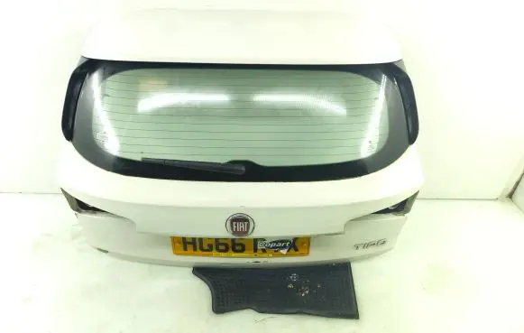 Fiat Tipo Tailgate/trunk/boot lid